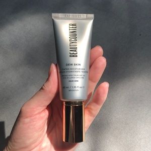 Brand new Beautycounter Dew Skin Fair, no box